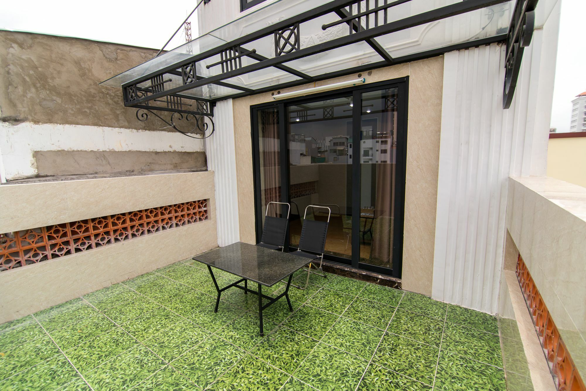 Reddoorz Plus @ Nguyen Trai Street Ho Şi Min Exterior foto
